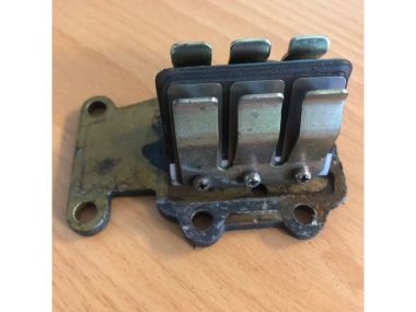 Yamaha 9.9/15 PK 2 Takt Reed Valve assembly (6E7-13610-71-00, 6E8-13610-01-00)