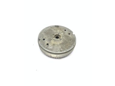 USED: OMC Johnson / Evinrude 5/6 HP 2S Flywheel 581271 / 0581271 / 64B67C