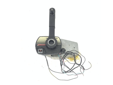 USED: Mercruiser built-in remote controle + trim button